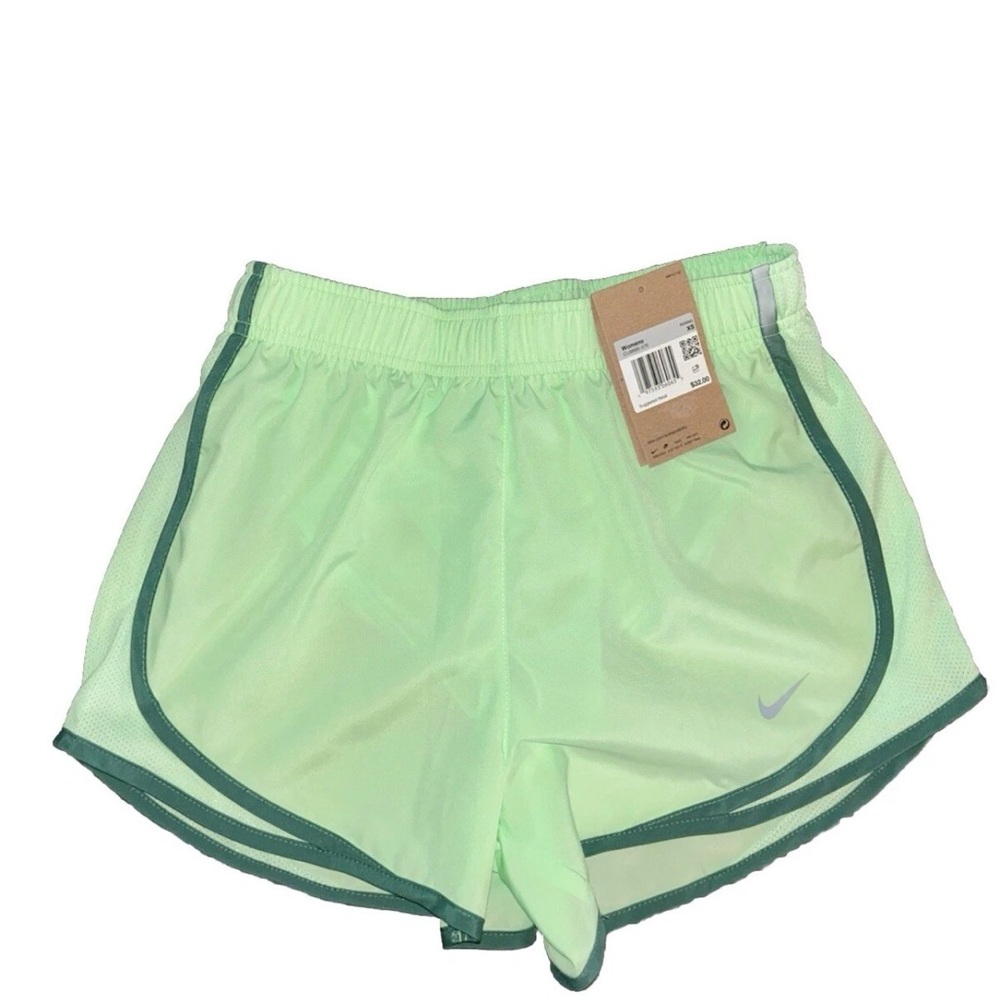 Nike women’s tempo brief lined shorts size xs
